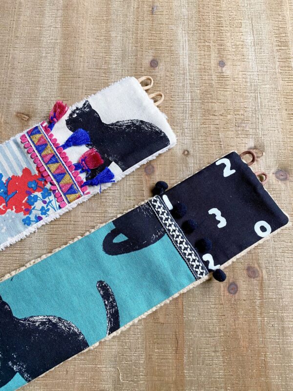 日本設計師布 拼接毛毛圍巾- 粉花黑貓