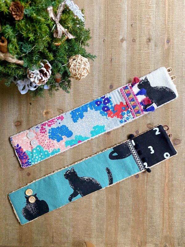 日本設計師布 拼接毛毛圍巾- 粉花黑貓